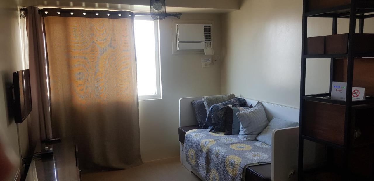 Nice Corner Ayala 1 Bedroom Condo At Heart Of Davao City With Hi Speed Wi Fi Internet מראה חיצוני תמונה
