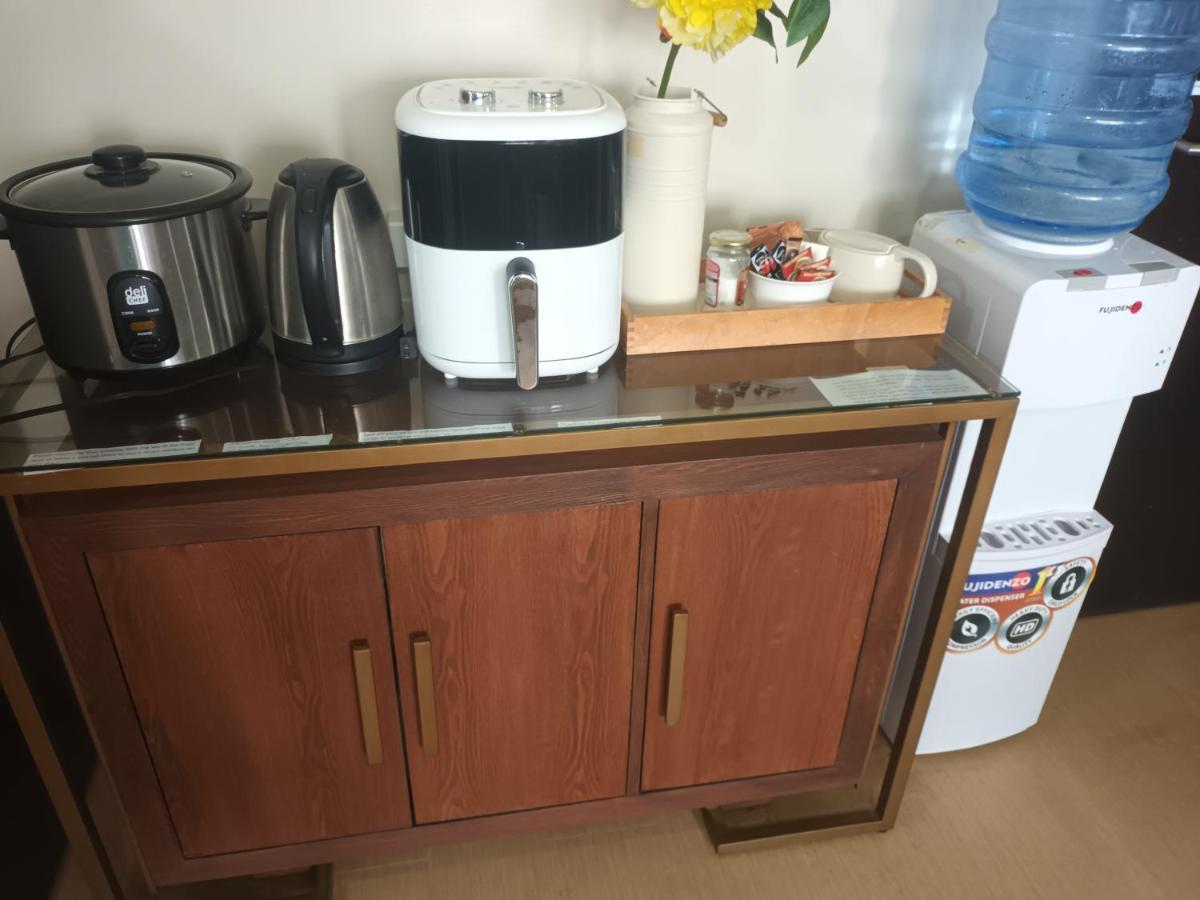 Nice Corner Ayala 1 Bedroom Condo At Heart Of Davao City With Hi Speed Wi Fi Internet מראה חיצוני תמונה