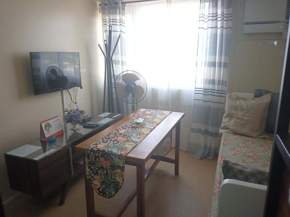 Nice Corner Ayala 1 Bedroom Condo At Heart Of Davao City With Hi Speed Wi Fi Internet מראה חיצוני תמונה