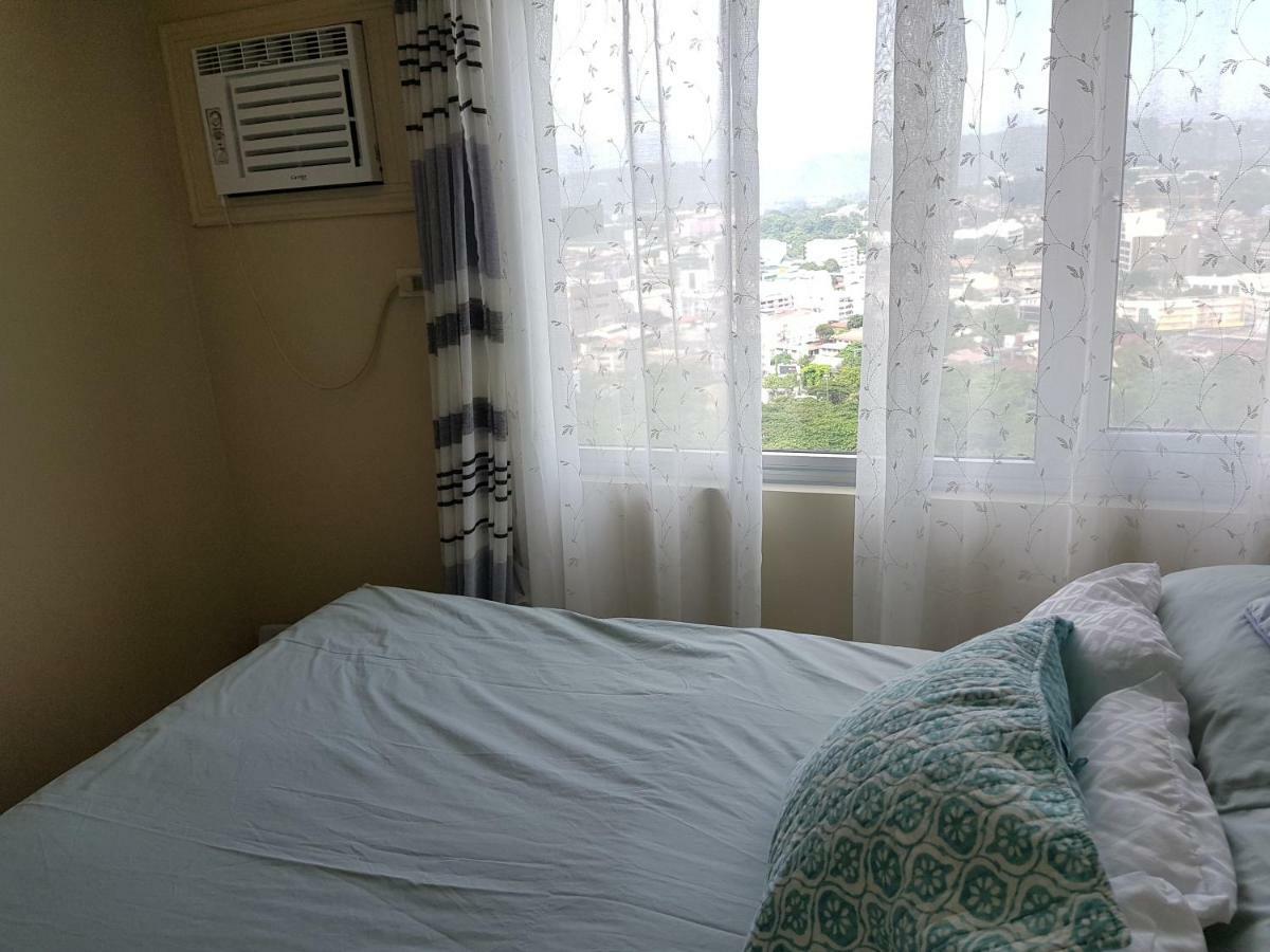 Nice Corner Ayala 1 Bedroom Condo At Heart Of Davao City With Hi Speed Wi Fi Internet מראה חיצוני תמונה
